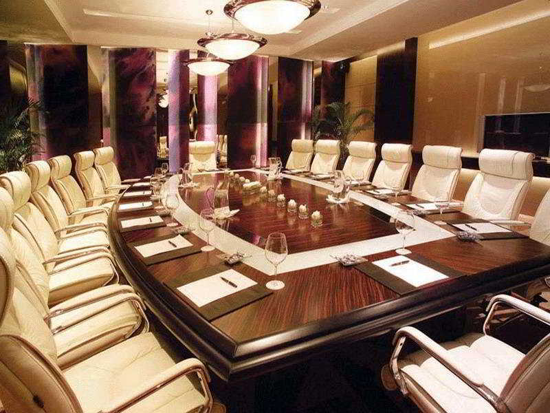 Отель Kempinski 5*
